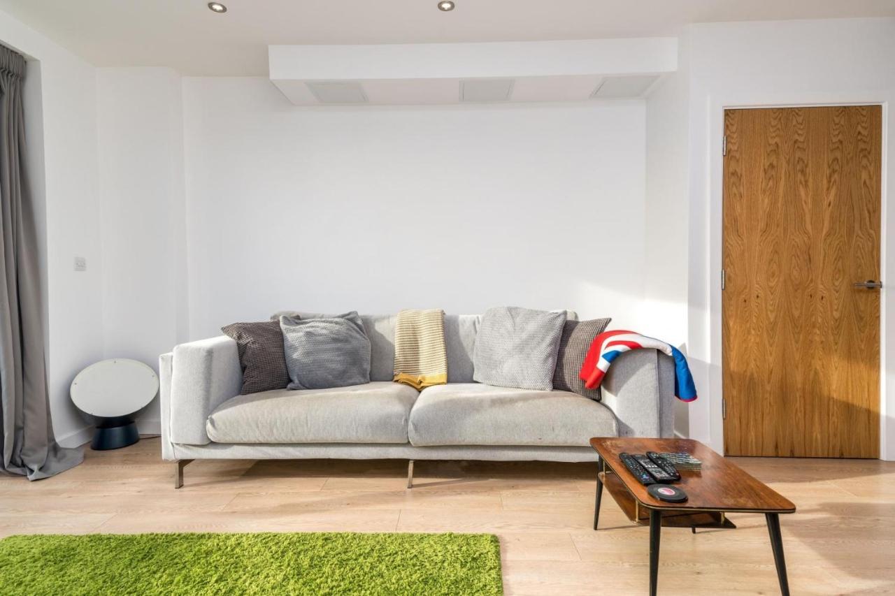 Апартаменти New 2Bd Flat 4Mins To Excel Centre Fast City Links Лондон Екстер'єр фото